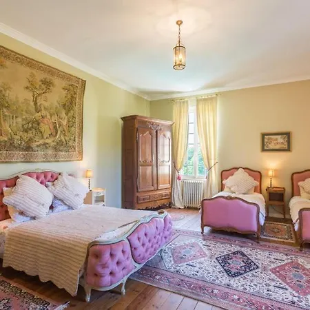 Chateau Sleeps 12 Pool Wifi *