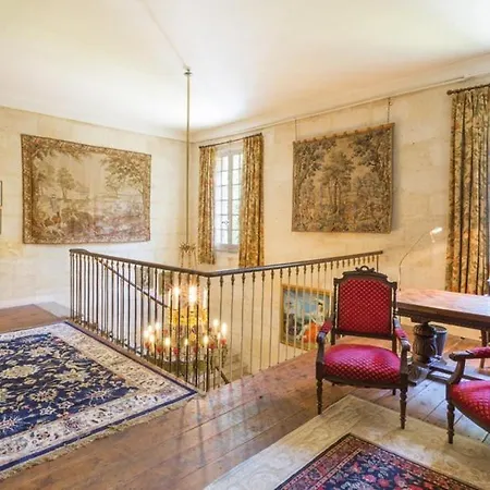 Chateau Sleeps 12 Pool Wifi * Blesignac