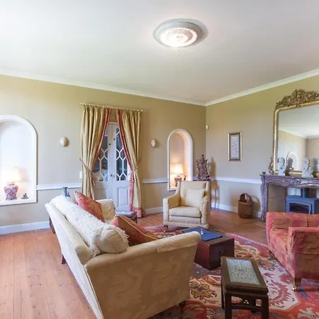 Сasa de vacaciones Chateau Sleeps 12 Pool Wifi *
