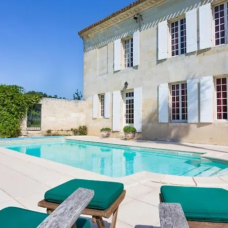 Сasa de vacaciones Chateau Sleeps 12 Pool Wifi Blesignac
