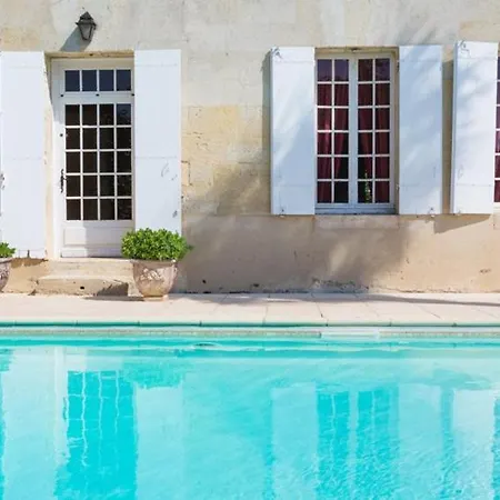 Сasa de vacaciones Chateau Sleeps 12 Pool Wifi Blesignac